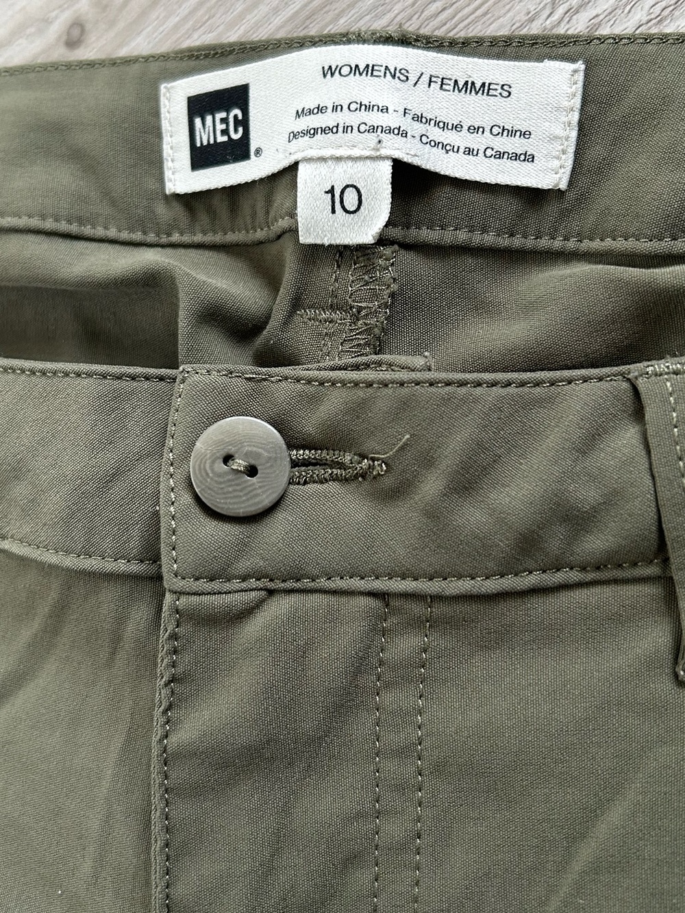 MEC hiking pants sz 10 - Picture 4 of 12